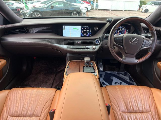 TOYOTA LEXUS LS500h 4WD 2017