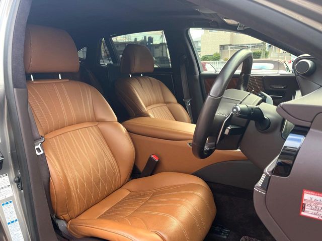 TOYOTA LEXUS LS500h 4WD 2017