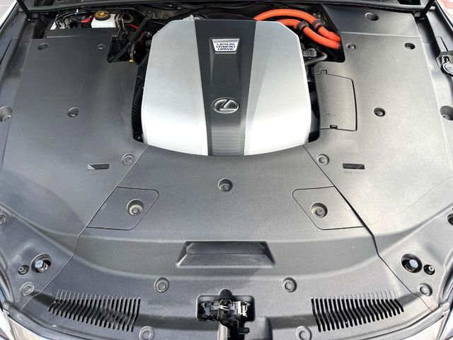 TOYOTA LEXUS LS500h 4WD 2017