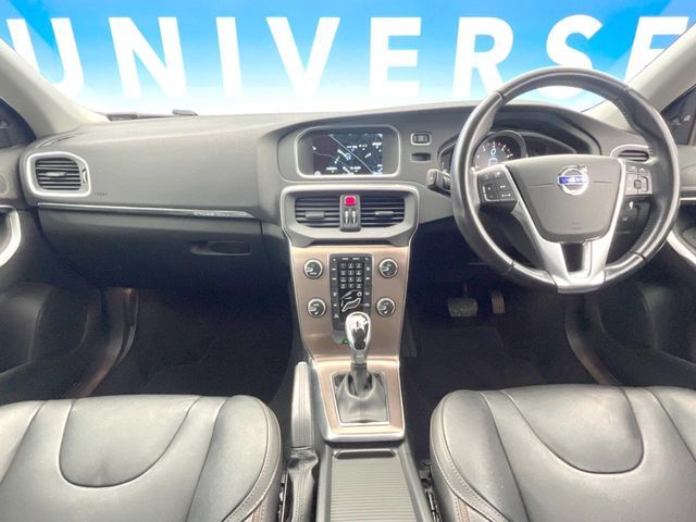 VOLVO VOLVO V40 CROSS COUNTRY 2015