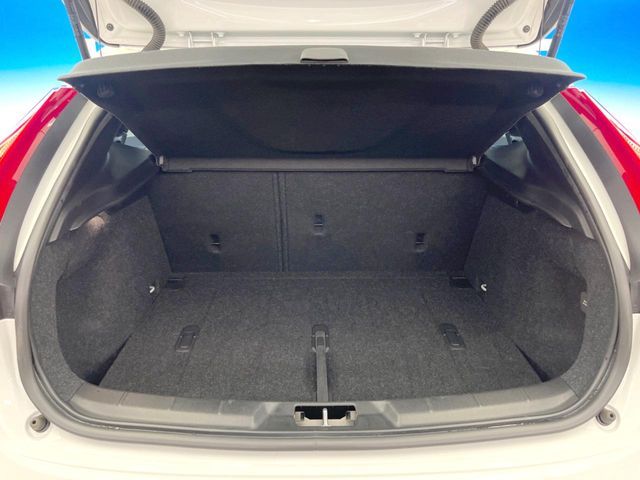 VOLVO VOLVO V40 CROSS COUNTRY 2015