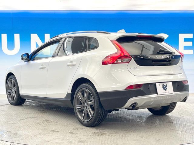 VOLVO VOLVO V40 CROSS COUNTRY 2015