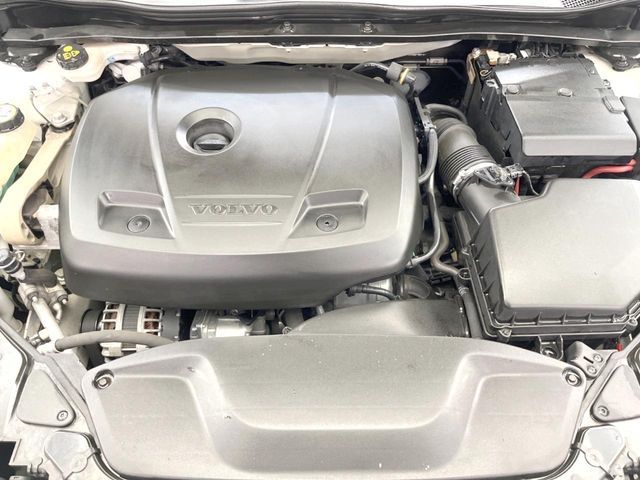 VOLVO VOLVO V40 CROSS COUNTRY 2015