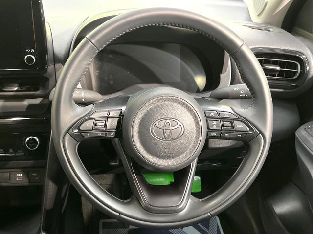 TOYOTA YARIS CROSS 2025