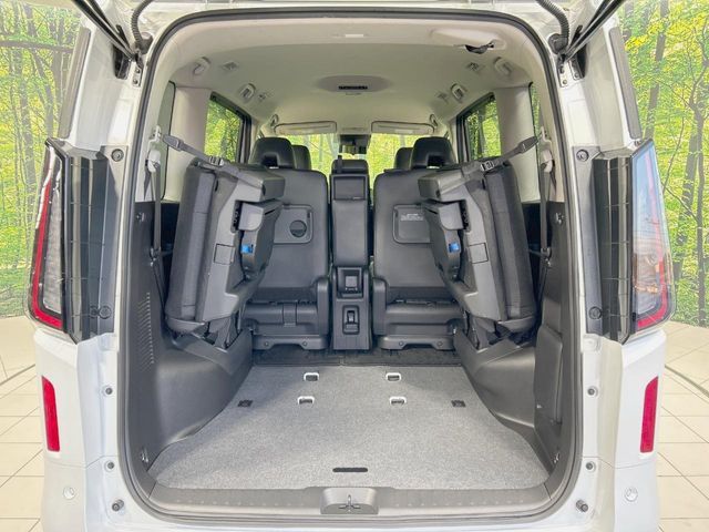 NISSAN SERENA  WG 2023