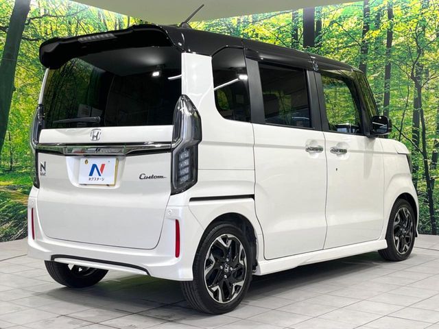 HONDA N BOX CUSTOM 2017