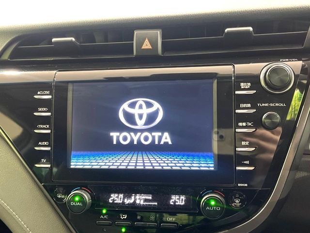 TOYOTA CAMRY HYBRID 2019