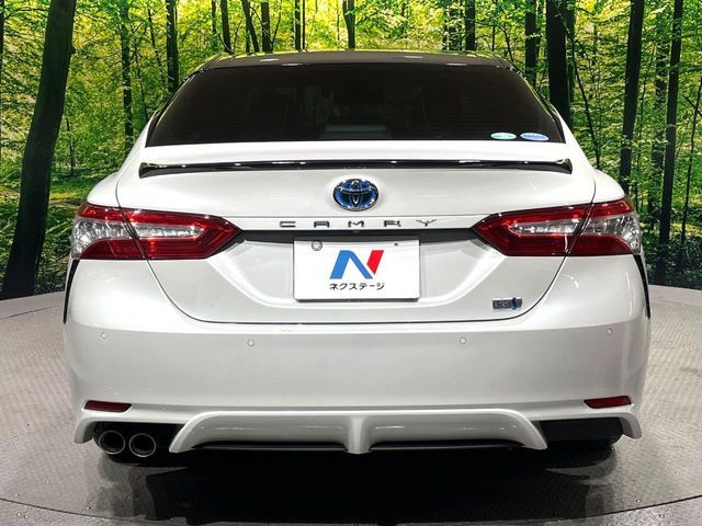 TOYOTA CAMRY HYBRID 2019