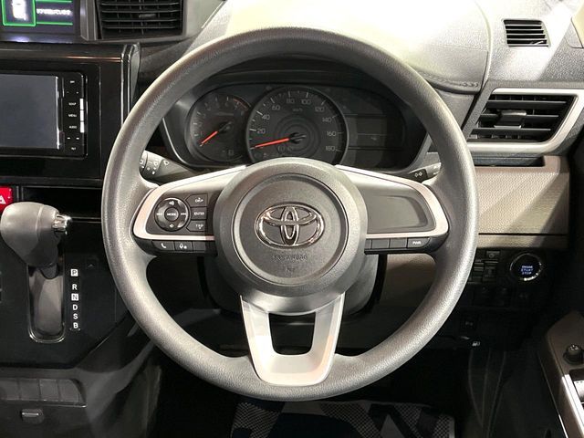 TOYOTA ROOMY 2021