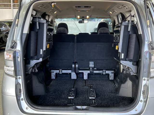 TOYOTA VELLFIRE 4WD 2011