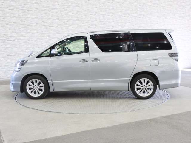 TOYOTA VELLFIRE 4WD 2011