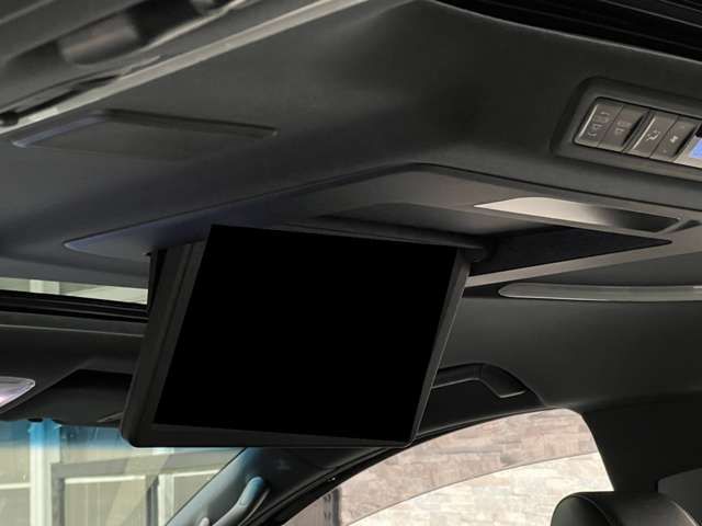 TOYOTA ALPHARD hybrid 4WD 2019