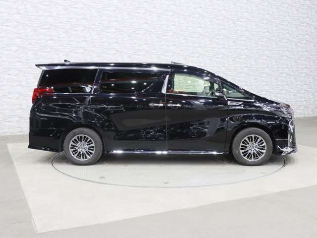 TOYOTA ALPHARD hybrid 4WD 2019