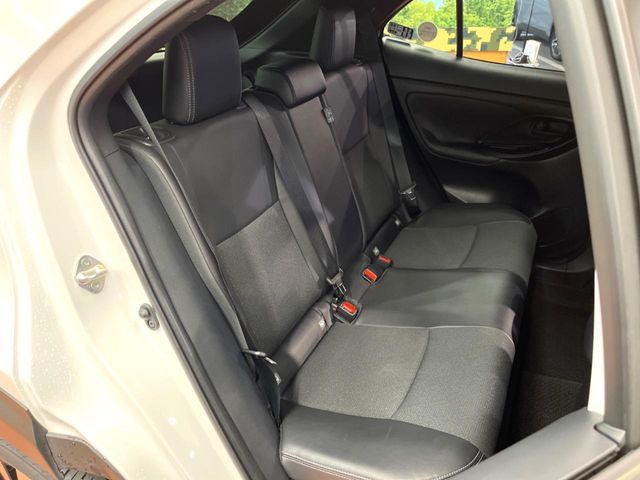 TOYOTA YARIS CROSS HYBRID 2025