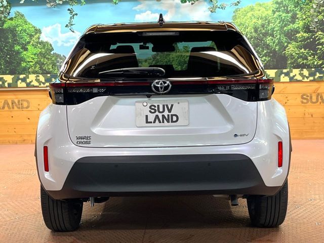 TOYOTA YARIS CROSS HYBRID 2025