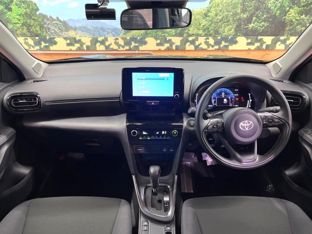 TOYOTA YARIS CROSS 2025