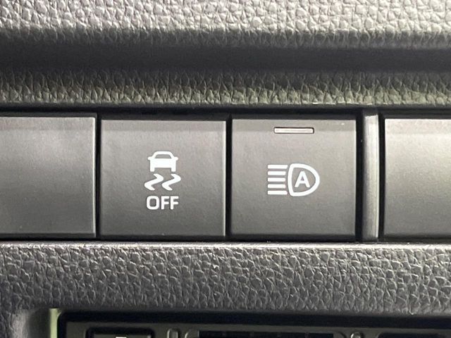 TOYOTA HARRIER 2WD 2024