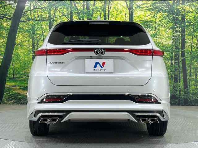 TOYOTA HARRIER 2WD 2024