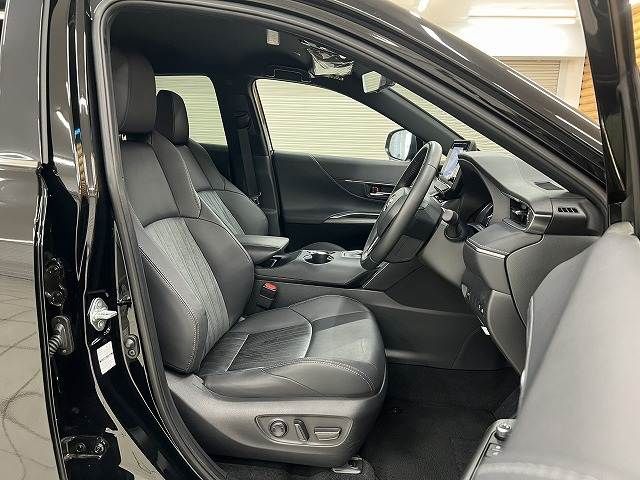 TOYOTA HARRIER 2WD 2024