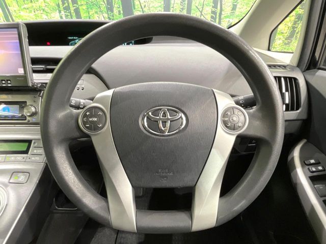 TOYOTA PRIUS 2013
