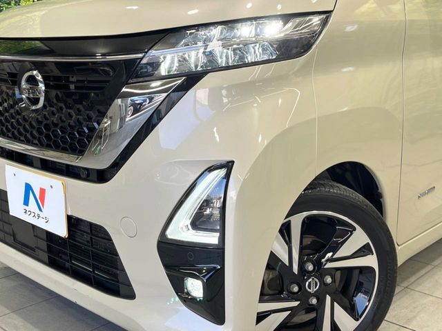 NISSAN ROOX 2022