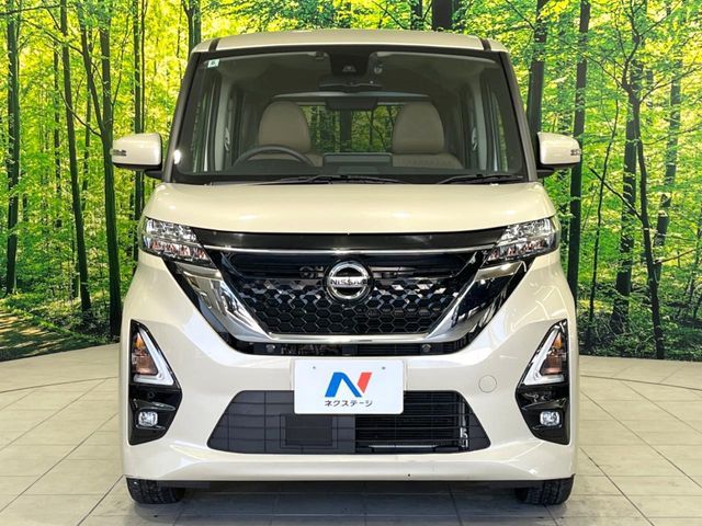 NISSAN ROOX 2022