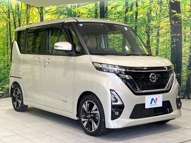 NISSAN ROOX 2022