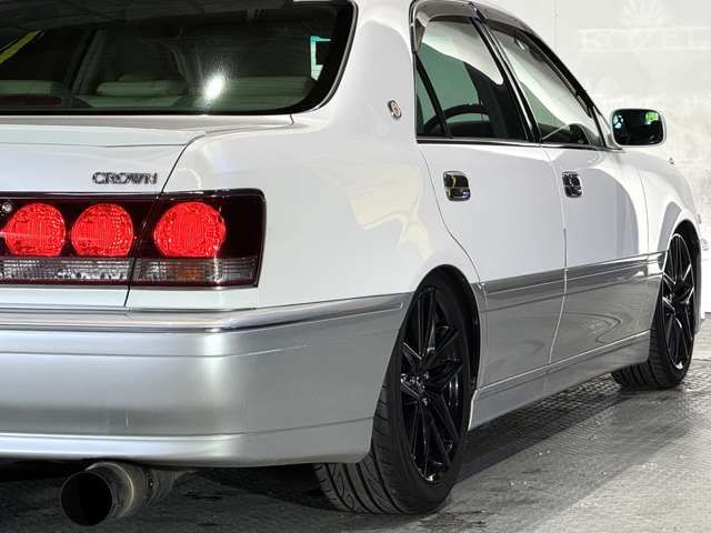 TOYOTA CROWN sedan 2000