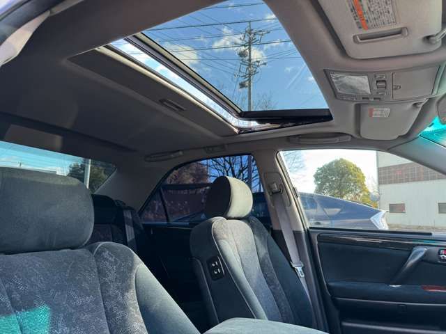 TOYOTA CROWN sedan 2003