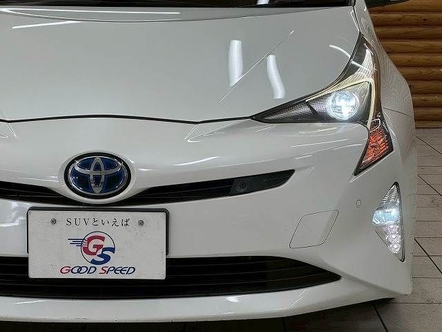 TOYOTA PRIUS 2016