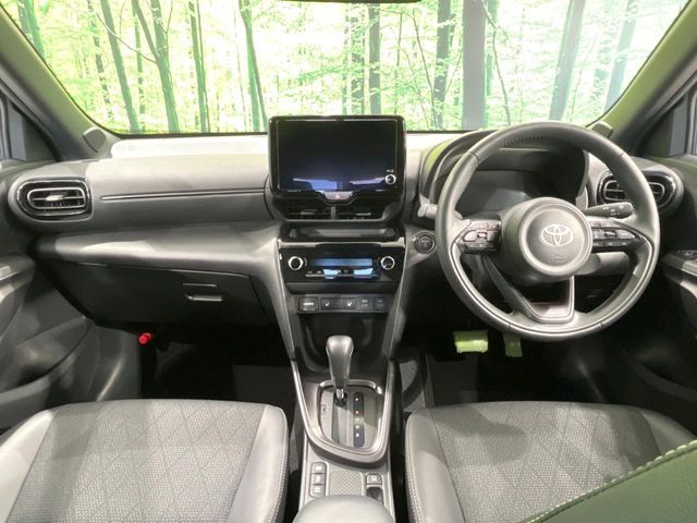 TOYOTA YARIS CROSS HYBRID 2025