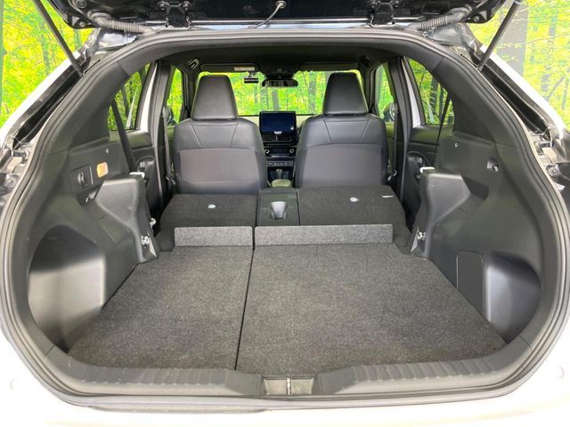 TOYOTA YARIS CROSS HYBRID 2025