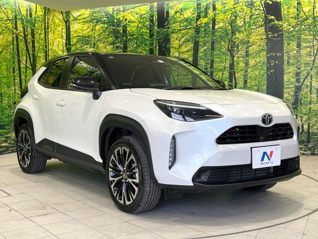 TOYOTA YARIS CROSS HYBRID 2025