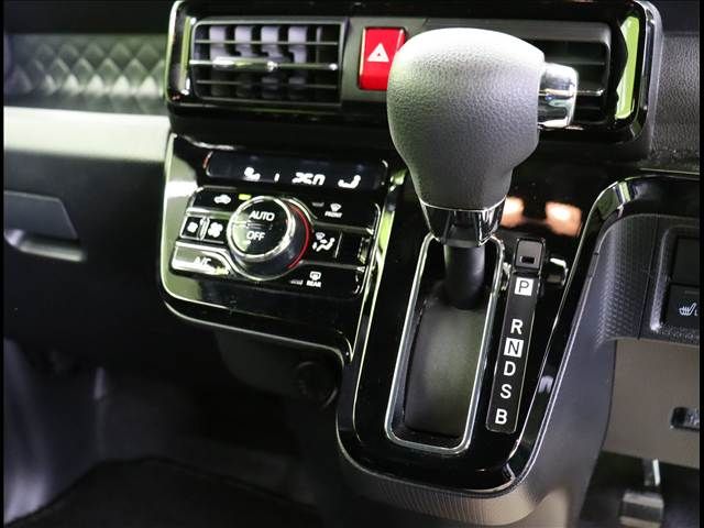 DAIHATSU TANTO CUSTOM 2021