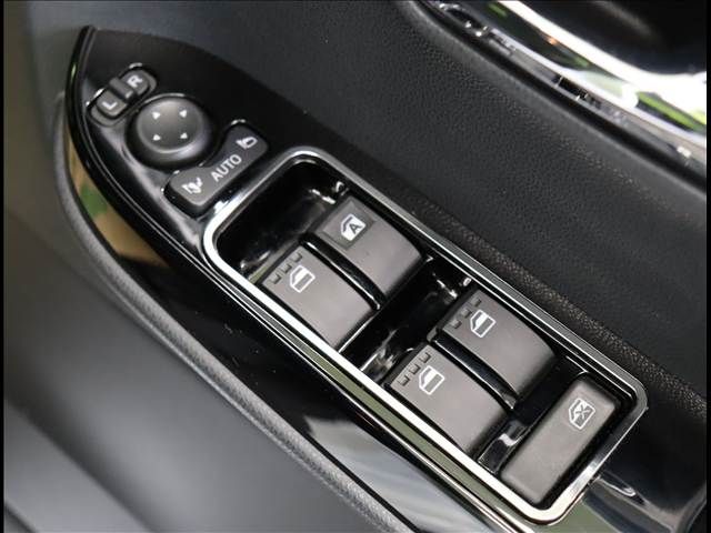 DAIHATSU TANTO CUSTOM 2021