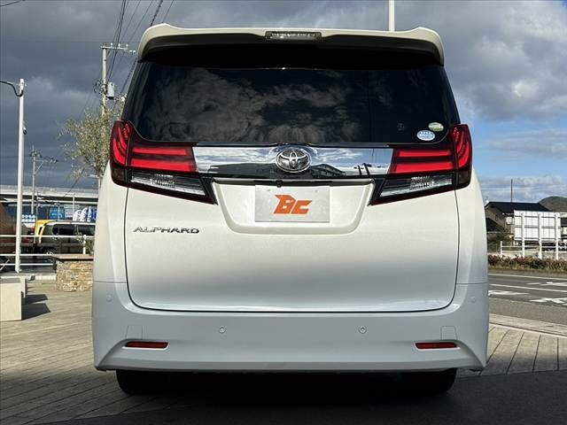 TOYOTA ALPHARD 2015