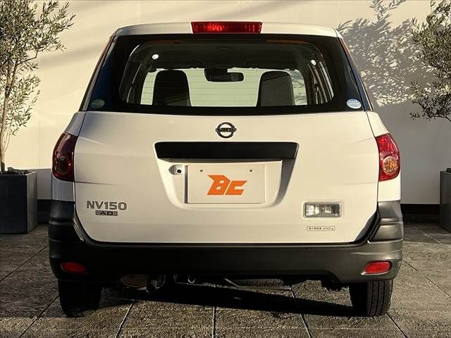 NISSAN NV150 AD 2WD 2017