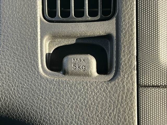 NISSAN NV150 AD 2WD 2017