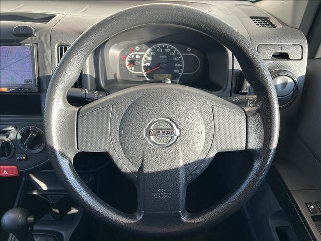 NISSAN NV150 AD 2WD 2017