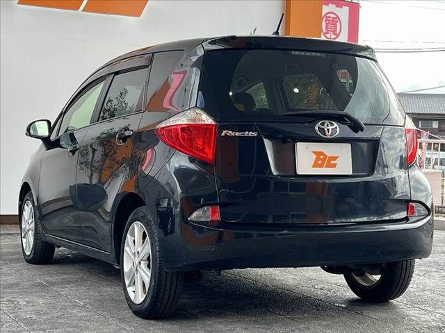 TOYOTA RACTIS 2012