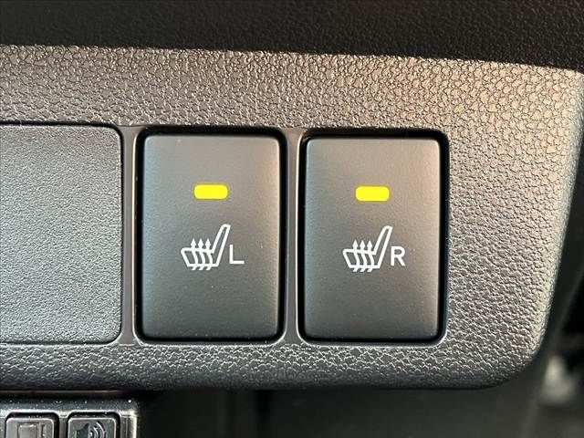 TOYOTA PIXIS EPOCH 2025