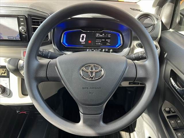 TOYOTA PIXIS EPOCH 2025