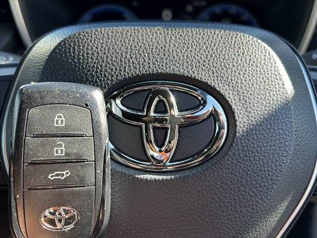 TOYOTA COROLLA CROSS HYBRID 2025