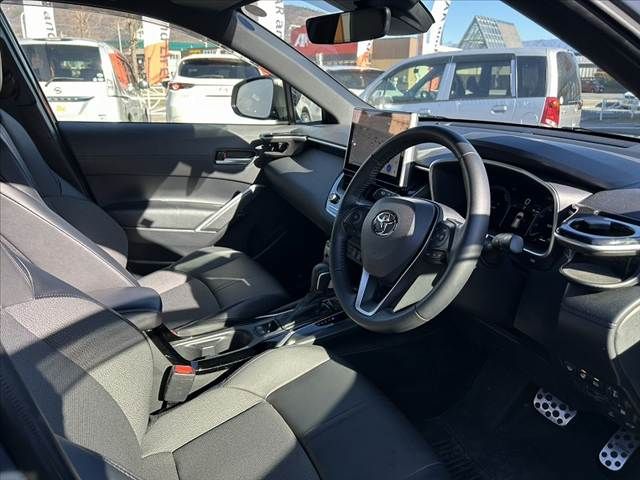 TOYOTA COROLLA CROSS HYBRID 2025