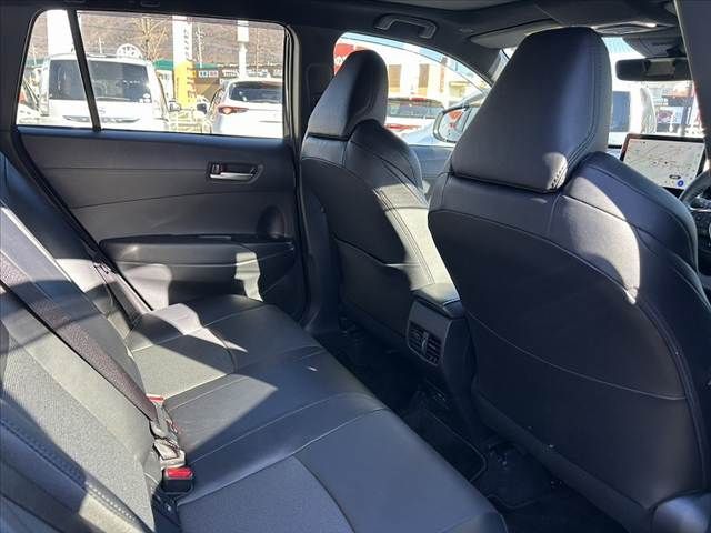 TOYOTA COROLLA CROSS HYBRID 2025