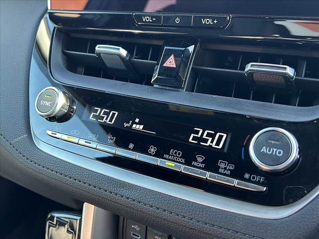 TOYOTA COROLLA CROSS HYBRID 2025