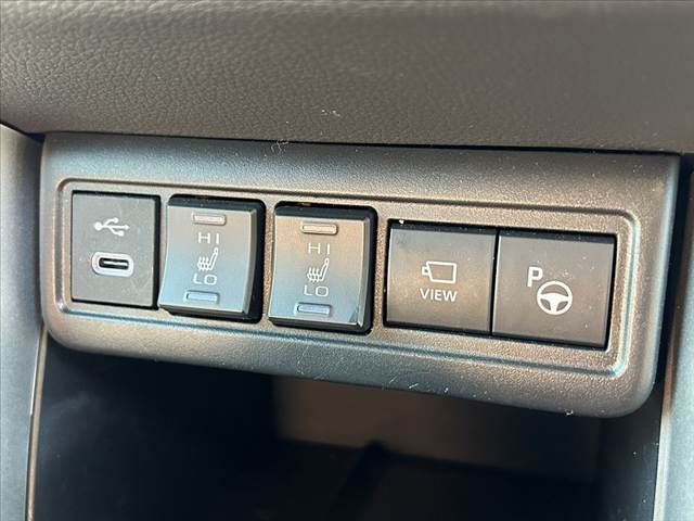 TOYOTA COROLLA CROSS HYBRID 2025