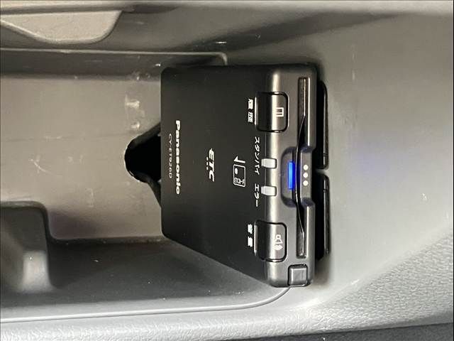 NISSAN NV350 CARAVAN 2014