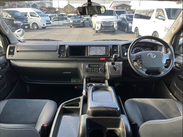 TOYOTA REGIUSACE van 4WD 2015