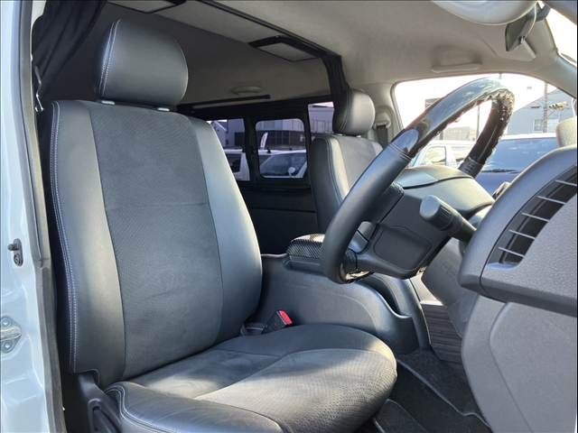 TOYOTA REGIUSACE van 4WD 2015